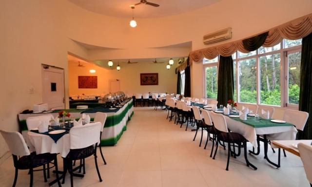 Hotel Corbett Suman Grand Corbett National Park Exterior foto